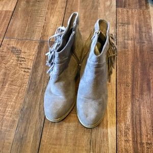 women’s size 6 taupe booties